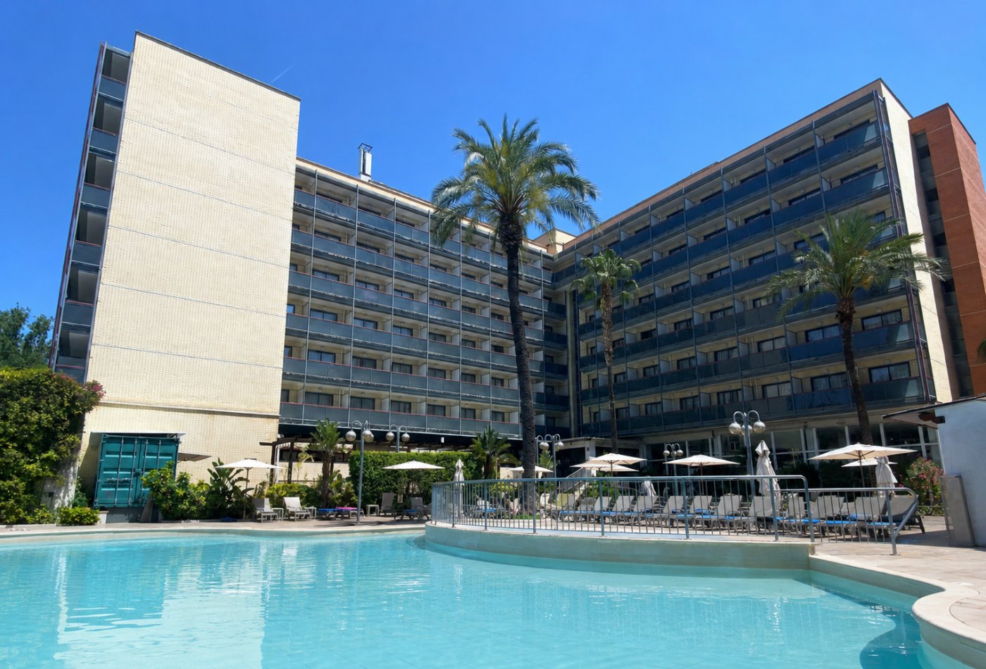 hotel eurosalou piscina